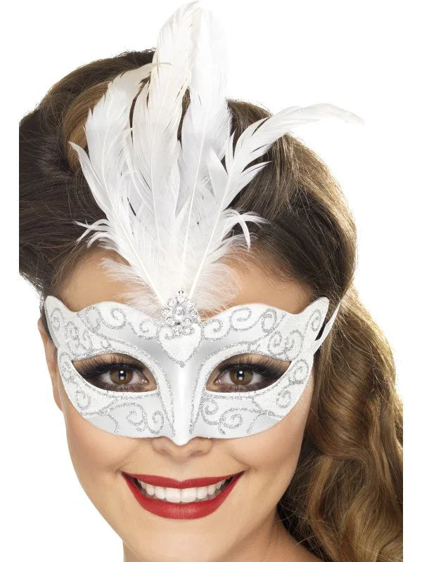 Antifaz Veneciano Plateado y Blanco con Plumas Complementos Venecianos y de Época Smiffys